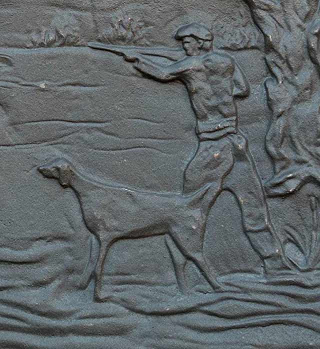 Lastra in ghisa decorata Cacciatore - CM. 78 x 75 h x 1 - immagine 2